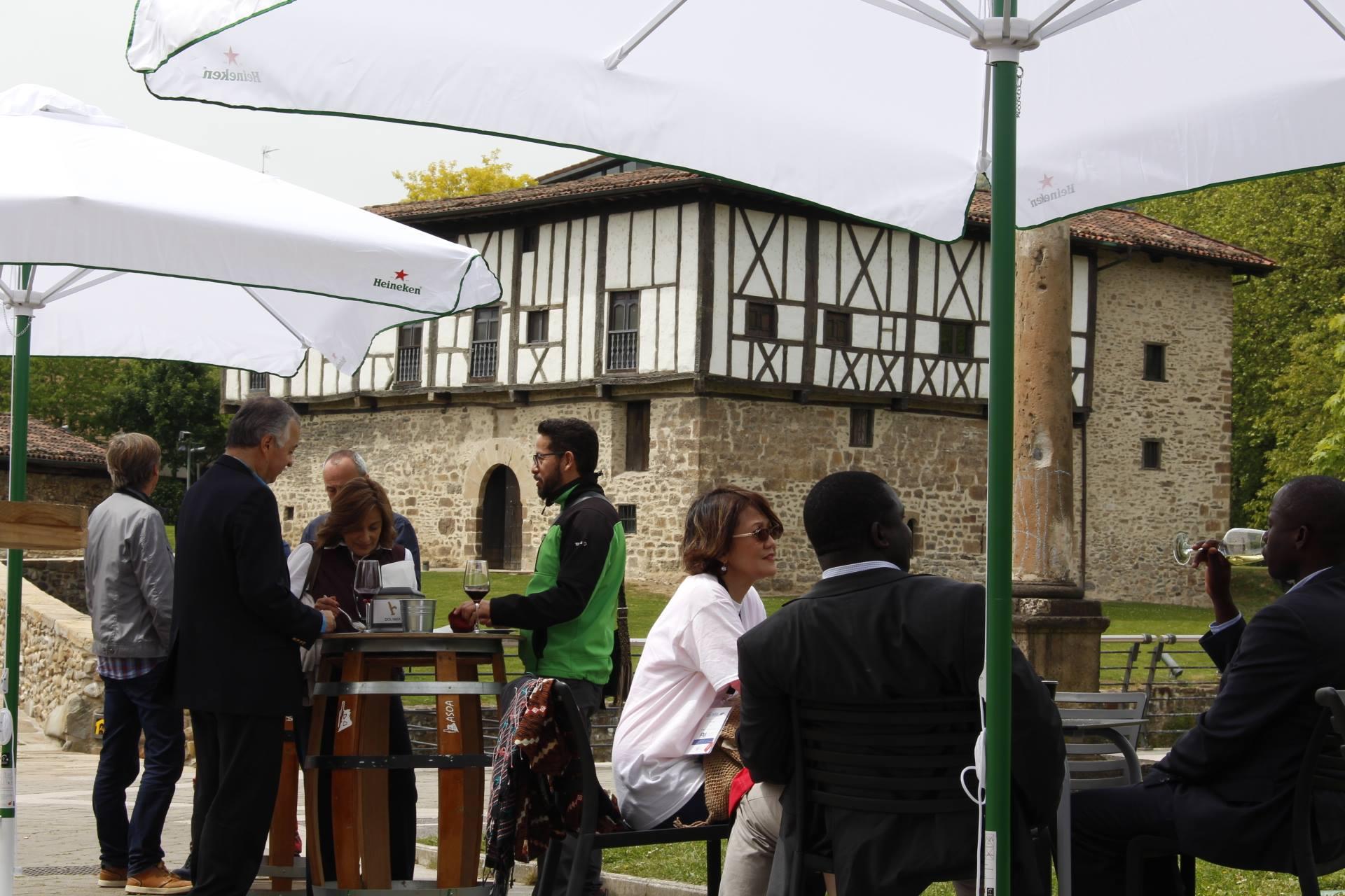 Hotel Dolarea Beasain Exterior foto