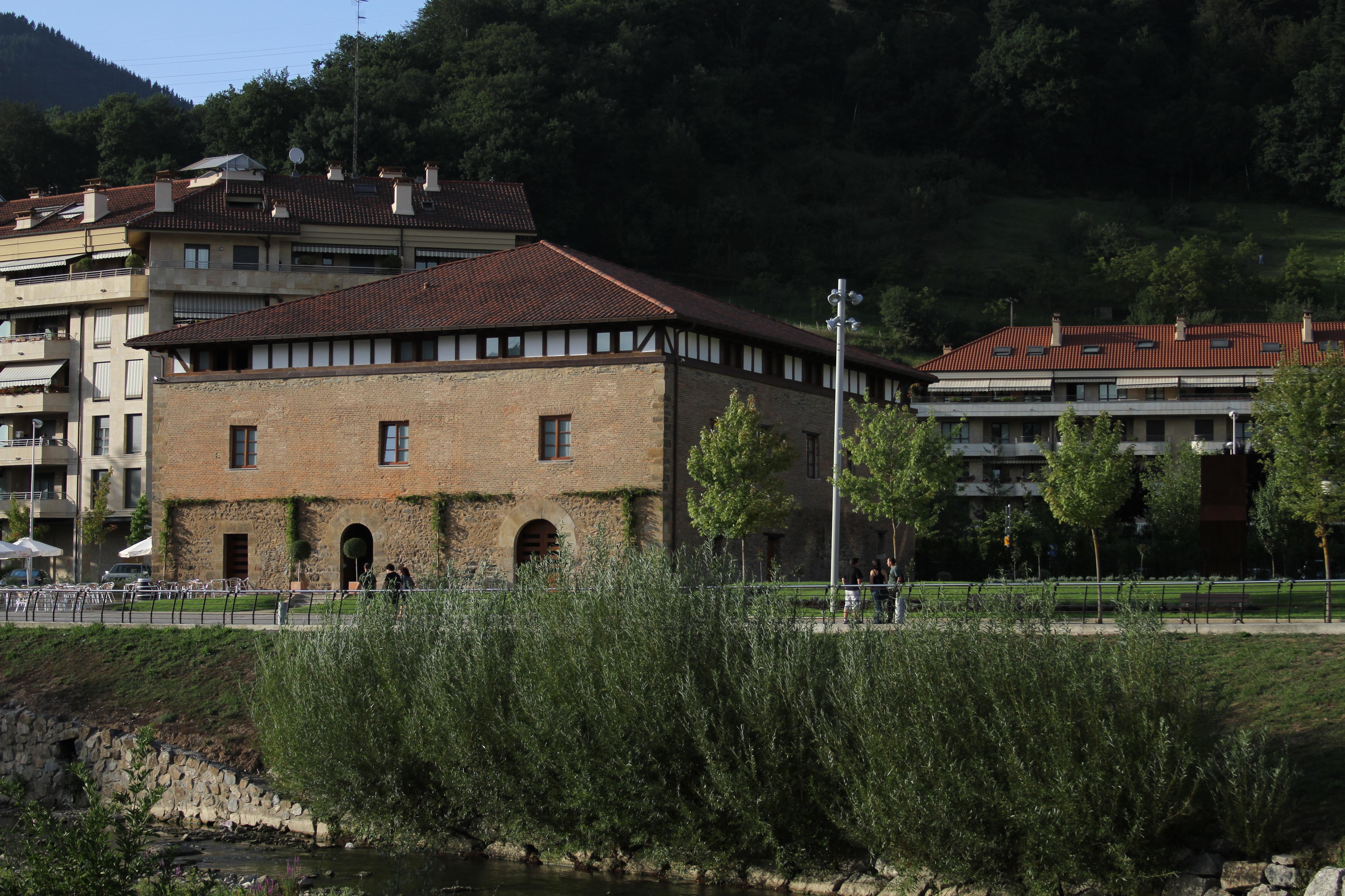 Hotel Dolarea Beasain Exterior foto
